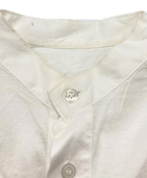 HOMME PLISSE ISSEY MIYAKE（オム プリッセ イッセイ ミヤケ）HOMME PLISSE ISSEY MIYAKE (オムプリッセ イッセイ ミヤケ) JERSEY SHIRT ホワイト サイズ:SIZE 3の古着・服飾アイテム