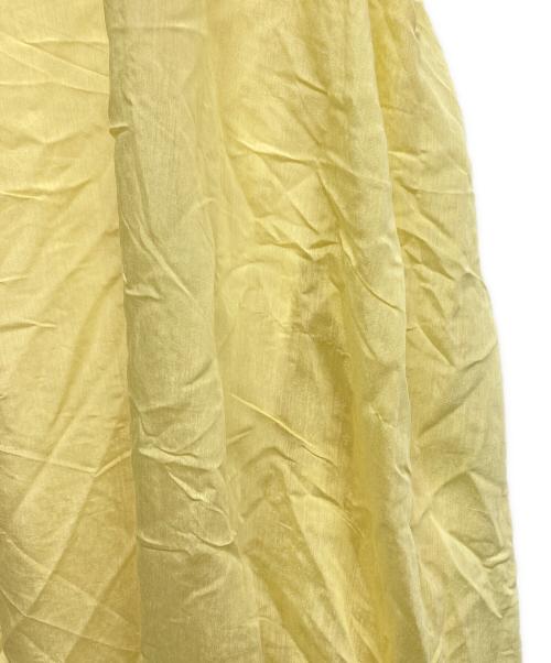 Katrin TOKYO（カトリーン トーキョー）Katrin TOKYO (カトリーン トーキョー) fluffy shoulder back tiered onepiece イエロー サイズ:Fの古着・服飾アイテム