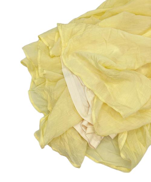 Katrin TOKYO（カトリーン トーキョー）Katrin TOKYO (カトリーン トーキョー) fluffy shoulder back tiered onepiece イエロー サイズ:Fの古着・服飾アイテム