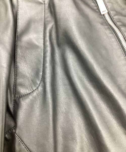 DSQUARED2（ディースクエアード）DSQUARED2 (ディースクエアード) ハイブリットトラックパンツ ブラック サイズ:42の古着・服飾アイテム