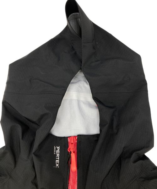 PALACE（パレス）PALACE (パレス) PERTEX 3L ARMOR JACKET ブラック サイズ:SIZE Lの古着・服飾アイテム