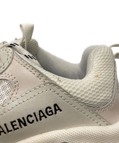 BALENCIAGA（バレンシアガ）BALENCIAGA (バレンシアガ) TRIPLE S ホワイト サイズ:US7の古着・服飾アイテム