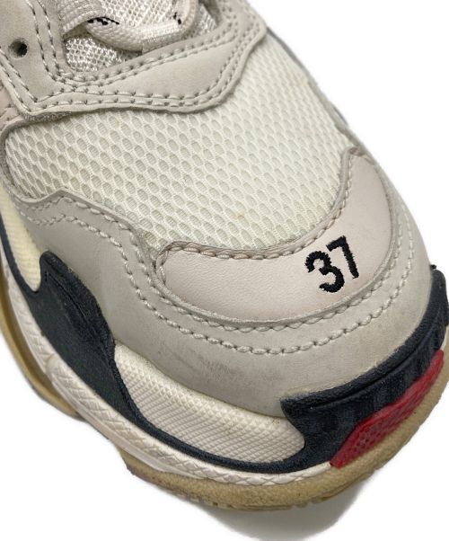 BALENCIAGA（バレンシアガ）BALENCIAGA (バレンシアガ) TRIPLE S ホワイト サイズ:US7の古着・服飾アイテム