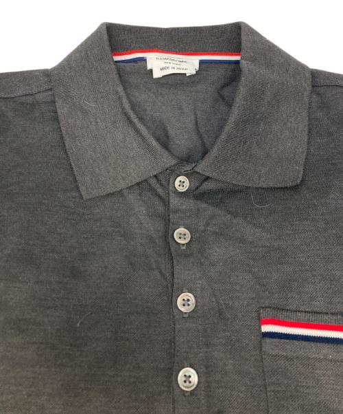 Thom Browne（トムブラウン）Thom Browne (トムブラウン) ポロシャツ グレー サイズ:SIZE 2の古着・服飾アイテム