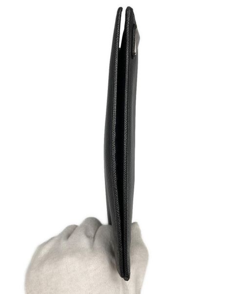 PRADA（プラダ）PRADA (プラダ) サフィアーノトライアングル財布 ブラックの古着・服飾アイテム