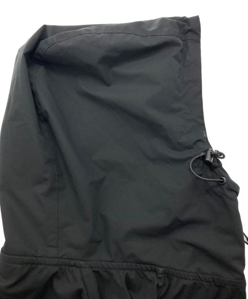 F.C.R.B.（エフシーレアルブリストル）F.C.R.B. (エフシーアールビー) 4WAY STRETCH VENTILATION HOODIE グレー×ブラック サイズ:SIZE Sの古着・服飾アイテム