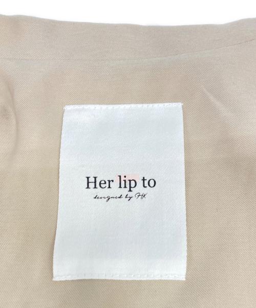 HER LIP TO（ハーリップトゥ）HER LIP TO (ハーリップトゥ) Everyday Belted Trench Jacket ベージュ サイズ:SIZE Sの古着・服飾アイテム