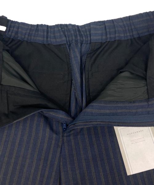 MARKAWARE（マーカウェア）MARKAWARE (マーカウェア) FLAT FRONT TROUSERS SUPER120s WOOL TROPICAL ネイビー サイズ:SIZE 2の古着・服飾アイテム