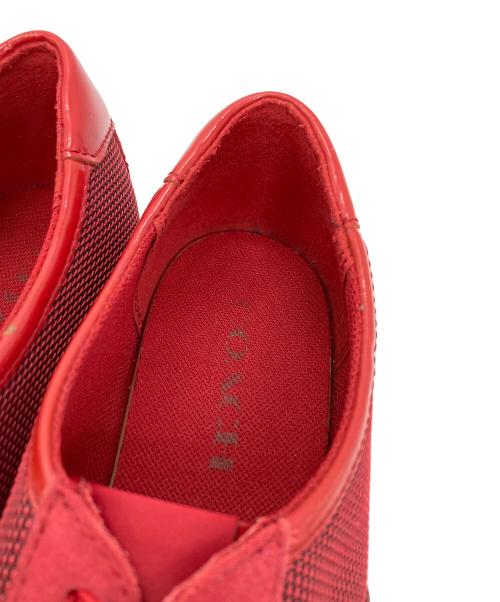 COACH（コーチ）COACH (コーチ) シグネチャースニーカー ベージュ サイズ:245の古着・服飾アイテム