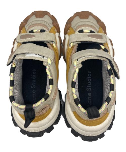 Acne studios（アクネ ストゥディオス）Acne studios (アクネ ストゥディオス) Bolzter サンダル イエロー×ベージュ サイズ:SIZE 37の古着・服飾アイテム