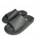 adidas Originals by KANYE WEST（アディダスオリジナルバイ カニエウエスト）の古着「YEEZY SLIDE Dark Onyx」｜グレー