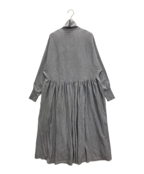 Curensology（カレンソロジー）Curensology (カレンソロジー) ウールハイネックギャザーワンピース グレー サイズ:Fの古着・服飾アイテム