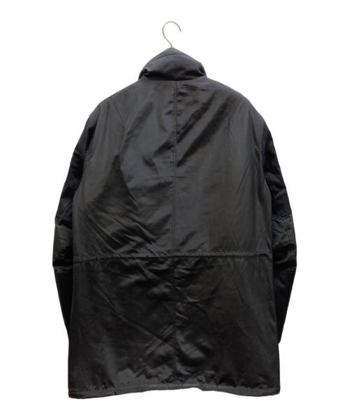 ARMANI EXCHANGE（アルマーニ エクスチェンジ）ARMANI EXCHANGE (アルマーニ エクスチェンジ) 中綿ジップハーフコート ブラック サイズ:Ⅿの古着・服飾アイテム