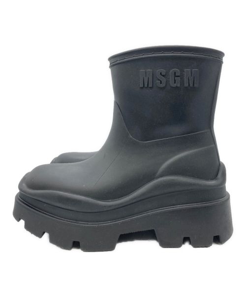 MSGM（エムエスジーエム）MSGM (エムエスジーエム) ロゴエンボスアンクルブーツ ブラック サイズ:SIZE 36の古着・服飾アイテム