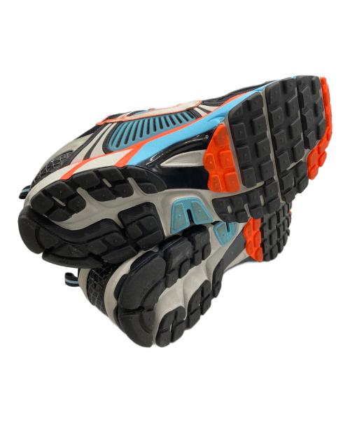 NIKE（ナイキ）NIKE (ナイキ) Women's Zoom Vomero 5 Black and Blue Gaze サイズ:27.5の古着・服飾アイテム