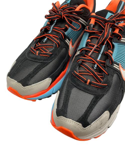 NIKE（ナイキ）NIKE (ナイキ) Women's Zoom Vomero 5 Black and Blue Gaze サイズ:27.5の古着・服飾アイテム