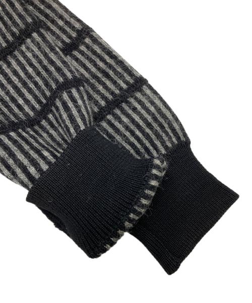 ISSEY MIYAKE（イッセイミヤケ）ISSEY MIYAKE (イッセイミヤケ) クルーネックニット ブラック サイズ:SIZE Mの古着・服飾アイテム