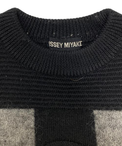 ISSEY MIYAKE（イッセイミヤケ）ISSEY MIYAKE (イッセイミヤケ) クルーネックニット ブラック サイズ:SIZE Mの古着・服飾アイテム