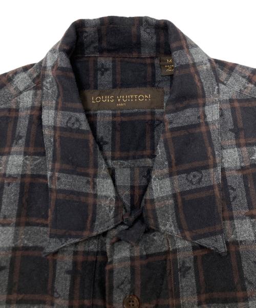 LOUIS VUITTON（ルイ ヴィトン）LOUIS VUITTON (ルイ ヴィトン) モノグラムチェックシャツ グレー サイズ:SIZE　Mの古着・服飾アイテム