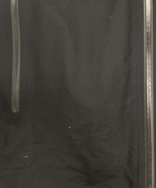 ARC'TERYX VEILANCE（アークテリクスヴェイランス）ARC'TERYX VEILANCE (アークテリクス ヴェイランス) Deploy LT Jacket ブラック サイズ:SIZE Mの古着・服飾アイテム