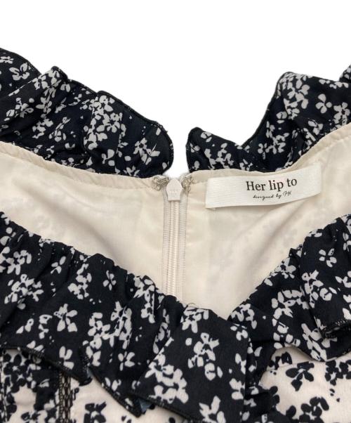 HER LIP TO（ハーリップトゥ）HER LIP TO (ハーリップトゥ) フラワーフィールドラッフルラップドレス ネイビー サイズ:SIZE Sの古着・服飾アイテム