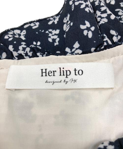 HER LIP TO（ハーリップトゥ）HER LIP TO (ハーリップトゥ) フラワーフィールドラッフルラップドレス ネイビー サイズ:SIZE Sの古着・服飾アイテム