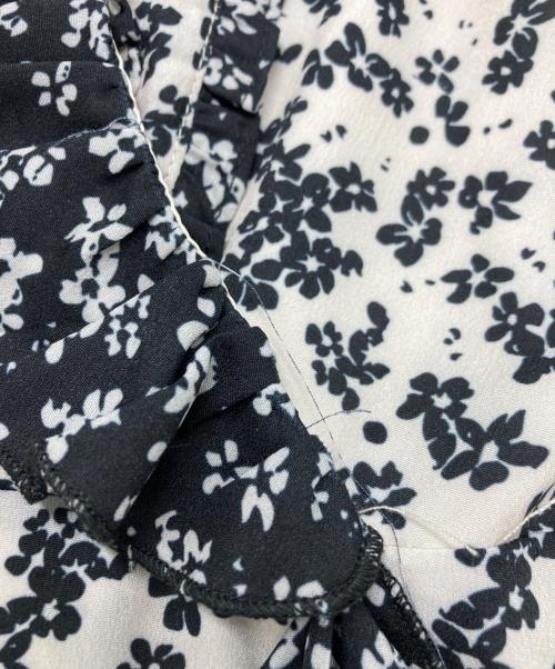 HER LIP TO（ハーリップトゥ）HER LIP TO (ハーリップトゥ) フラワーフィールドラッフルラップドレス ネイビー サイズ:SIZE Sの古着・服飾アイテム