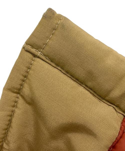 WOOLRICH（ウールリッチ）WOOLRICH (ウールリッチ) ダウンジャケット ベージュ サイズ:SIZE Mの古着・服飾アイテム