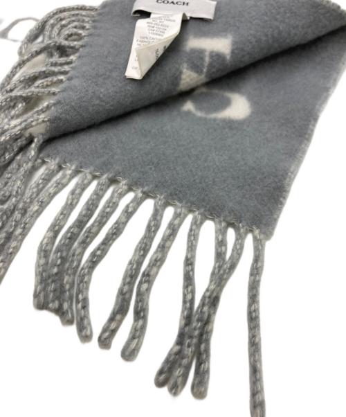 COACH（コーチ）COACH (コーチ) ホース アンド キャリッジ カシミヤ マフラー グレー×ホワイトの古着・服飾アイテム