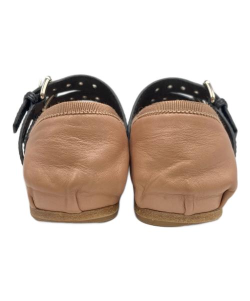 MIU MIU（ミュウミュウ）MIU MIU (ミュウミュウ) レザーバレエシューズ ベージュ サイズ:SIZE 40の古着・服飾アイテム