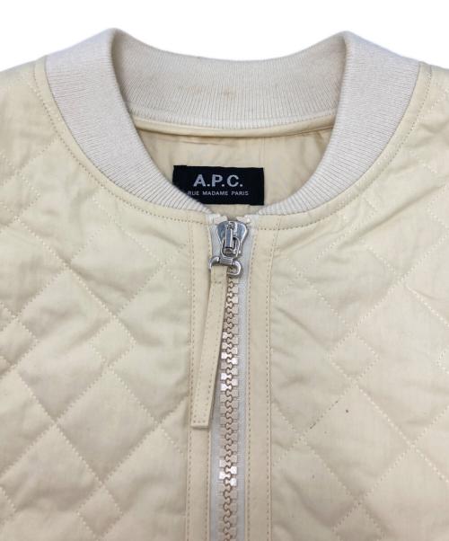 A.P.C.（アーペーセー）A.P.C. (アーペーセー) Eleaキルティングベスト アイボリー サイズ:SIZE 36の古着・服飾アイテム