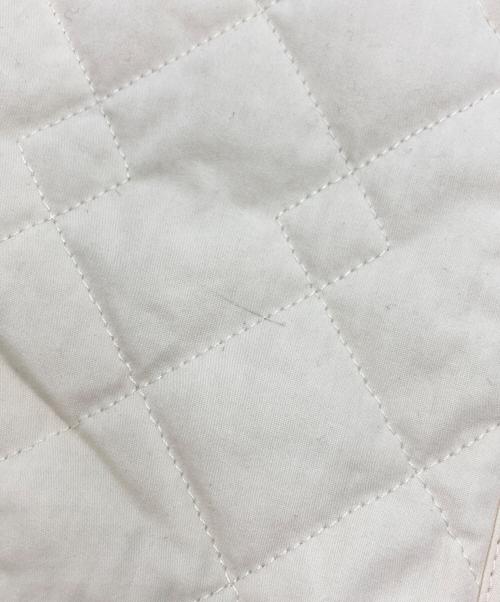 A.P.C.（アーペーセー）A.P.C. (アーペーセー) Eleaキルティングベスト アイボリー サイズ:SIZE 36の古着・服飾アイテム