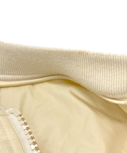 A.P.C.（アーペーセー）A.P.C. (アーペーセー) Eleaキルティングベスト アイボリー サイズ:SIZE 36の古着・服飾アイテム