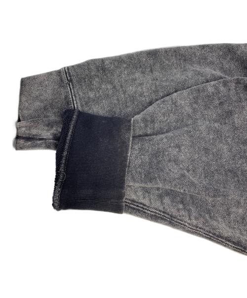 C.E（シーイー）C.E (シーイー キャブエンプト) OVERDYE SQUAD CREW NECK グレー サイズ:Lの古着・服飾アイテム