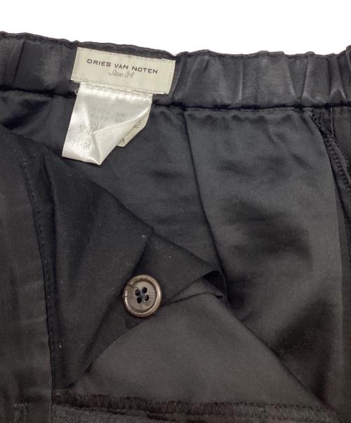 DRIES VAN NOTEN（ドリスヴァンノッテン）DRIES VAN NOTEN (ドリスヴァンノッテン) 4タックテーパードパンツ ブラック サイズ:SIZE 34の古着・服飾アイテム