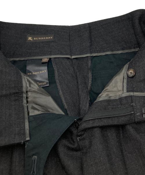 BURBERRY（バーバリー）BURBERRY (バーバリー) サイドアジャストスラックス グレー サイズ:SIZE 46の古着・服飾アイテム