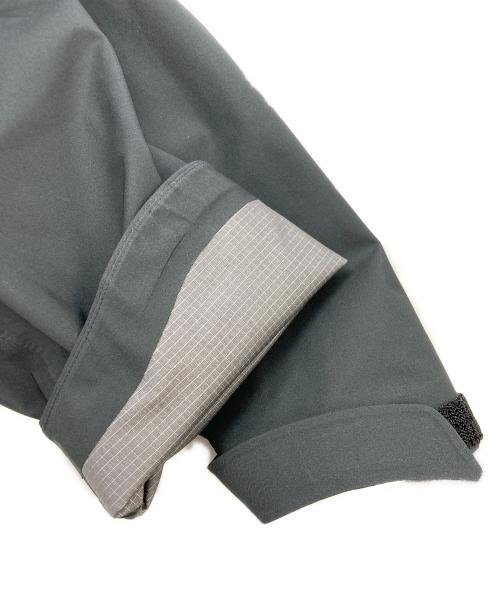 UNDER ARMOUR（アンダーアーマー）UNDER ARMOUR (アンダー アーマー) UAシティジャケット ブラック サイズ:SIZE 2XLの古着・服飾アイテム