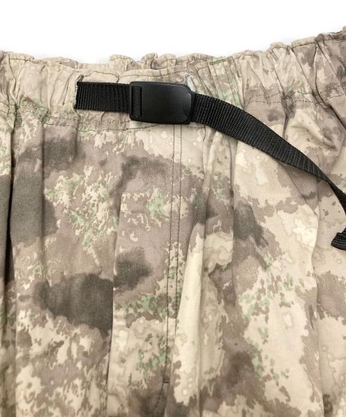 ROUGH AND RUGGED（ラフアンドラゲッド）ROUGH AND RUGGED (ラフアンドラゲッド) VISION CAMO PANTS ベージュ サイズ:SIZE　3の古着・服飾アイテム