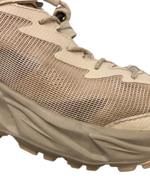 HOKAONEONE（ホカオネオネ）HOKAONEONE (ホカオネオネ) HOPARA 2 ベージュ サイズ:SIZE US8Dの古着・服飾アイテム