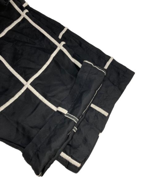 HaaT（ハート）HaaT (ハート イッセイ ミヤケ) ブロック刺繍パンツ ブラック サイズ:SIZE 3の古着・服飾アイテム