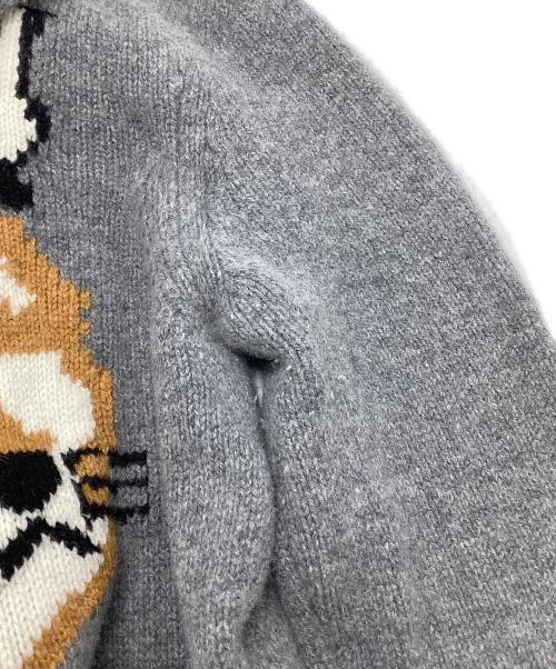 maison kitsune（メゾンキツネ）maison kitsune (メゾンキツネ) ニット グレー サイズ:SIZE　Sの古着・服飾アイテム