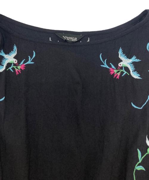Velnica（ヴェルニカ）Velnica (ヴェルニカ) 刺繍ワンピース ブラック サイズ:SIZE FREEの古着・服飾アイテム