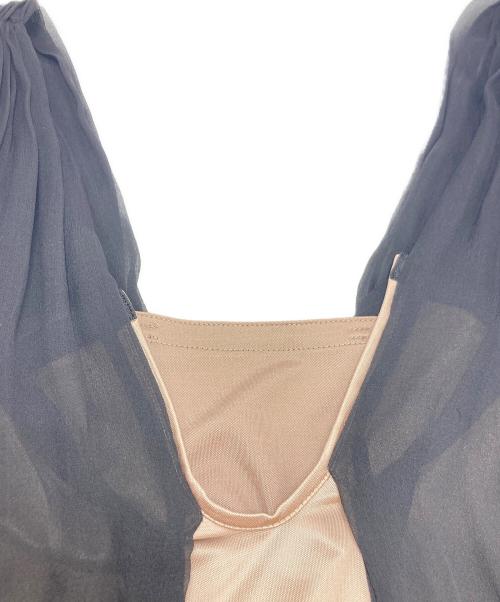 UNDERCOVER（アンダーカバー）UNDERCOVER (アンダーカバー) ボウタイノースリーブブラウス ベージュ サイズ:SIZE 2の古着・服飾アイテム