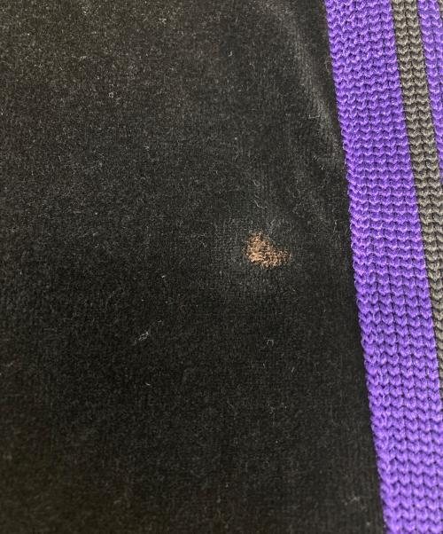 Needles（ニードルズ）Needles (ニードルズ) STUDIOUS (ステュディオス) 別注ベロアトラッククルーネックスウェット ブラック×パープル サイズ:SIZE Mの古着・服飾アイテム