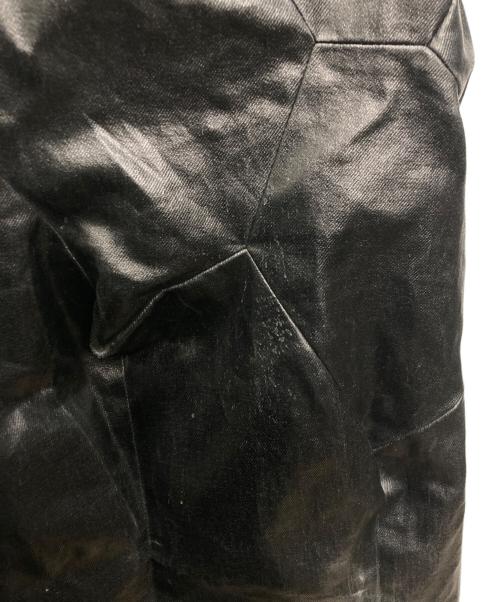 JULIUS（ユリウス）JULIUS (ユリウス) Thorn コーティングデニムパンツ ブラック サイズ:SIZE 4の古着・服飾アイテム