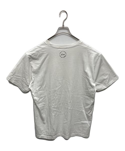 GOD SELECTION XXX（ゴッドセレクショントリプルエックス）GOD SELECTION XXX (ゴッドセレクショントリプルエックス) FRAGMENT DESIGN (フラグメントデザイン) ボックスロゴTシャツ ホワイト サイズ:SIZE XLの古着・服飾アイテム