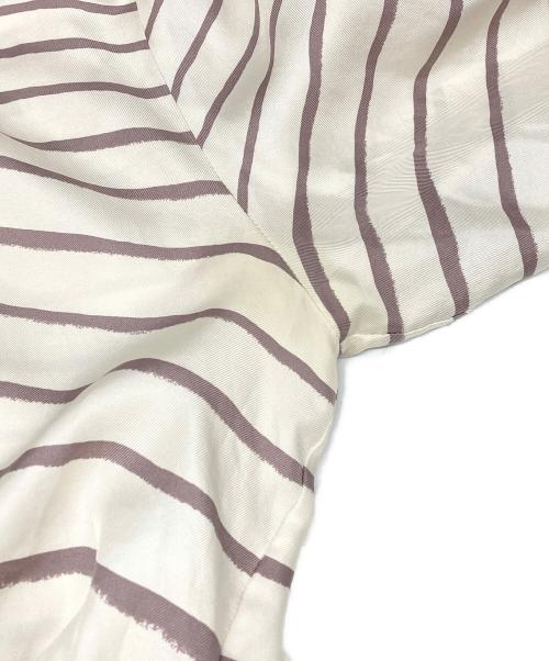 HERMES（エルメス）HERMES (エルメス) ボーダーシルクブラウス ベージュ サイズ:SIZE 34の古着・服飾アイテム