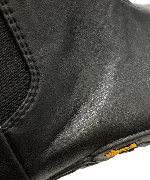 TAKAHIROMIYASHITA TheSoloIst.（タカヒロミヤシタ ザソロイスト）TAKAHIROMIYASHITA TheSoloIst. (タカヒロミヤシタ ザソロイスト) suicoke (スイコック) FIVE FINGERS CHELSEA BOOTS ブラック サイズ:EU38の古着・服飾アイテム
