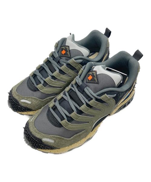 NIKE（ナイキ）NIKE (ナイキ) UNDEFEATED (アンディフィーテッド) Air Terra Humara カーキ×グレー サイズ:SIZE US6.5の古着・服飾アイテム