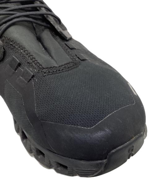 on（オン）On (オン) Cloud 5 Waterproof ブラック サイズ:SIZE US7.5の古着・服飾アイテム